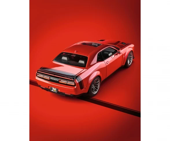Schuco 1:18 Dodge Challenger R/T Red 13 Schuco 1:18 Dodge Challenger R/T Red – Bild 11