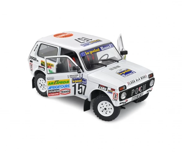 Schuco 1:18 Lada Niva #157 White 4 Schuco 1:18 Lada Niva #157 White – Bild 2