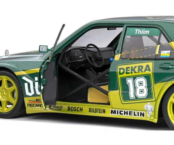 Schuco 1:18 Mercedes-Benz 190 Evo II Green #18 7 Schuco 1:18 Mercedes-Benz 190 Evo II Green #18 – Bild 5